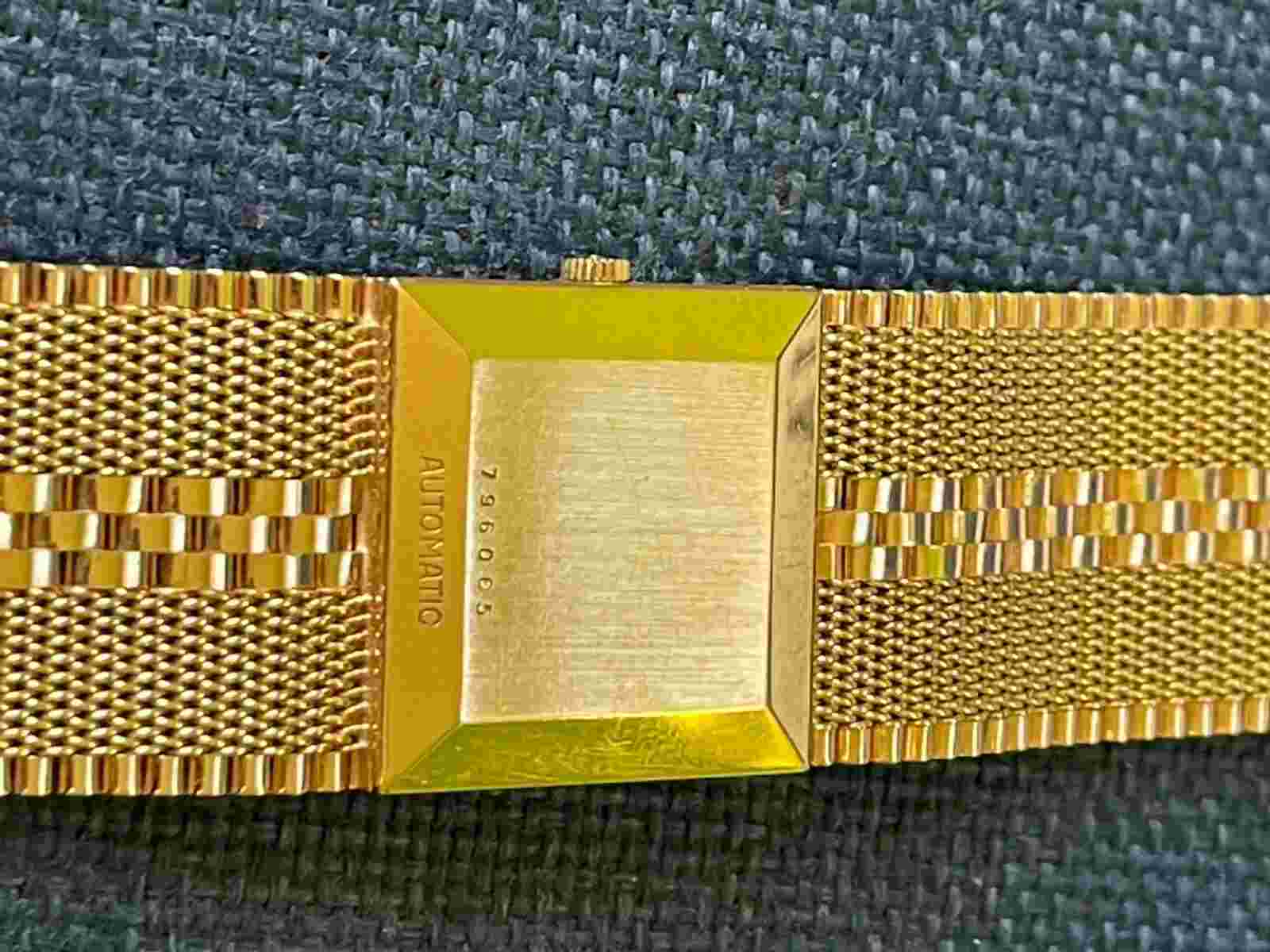 VINTAGE JUVENIA WATCH 18K SOLID YELLOW GOLD.