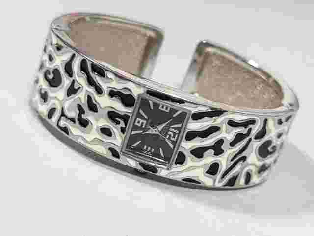 Studio Womans Black Dial White Black Silver Tone Hinge Bracelet Watch 6.75 Inch