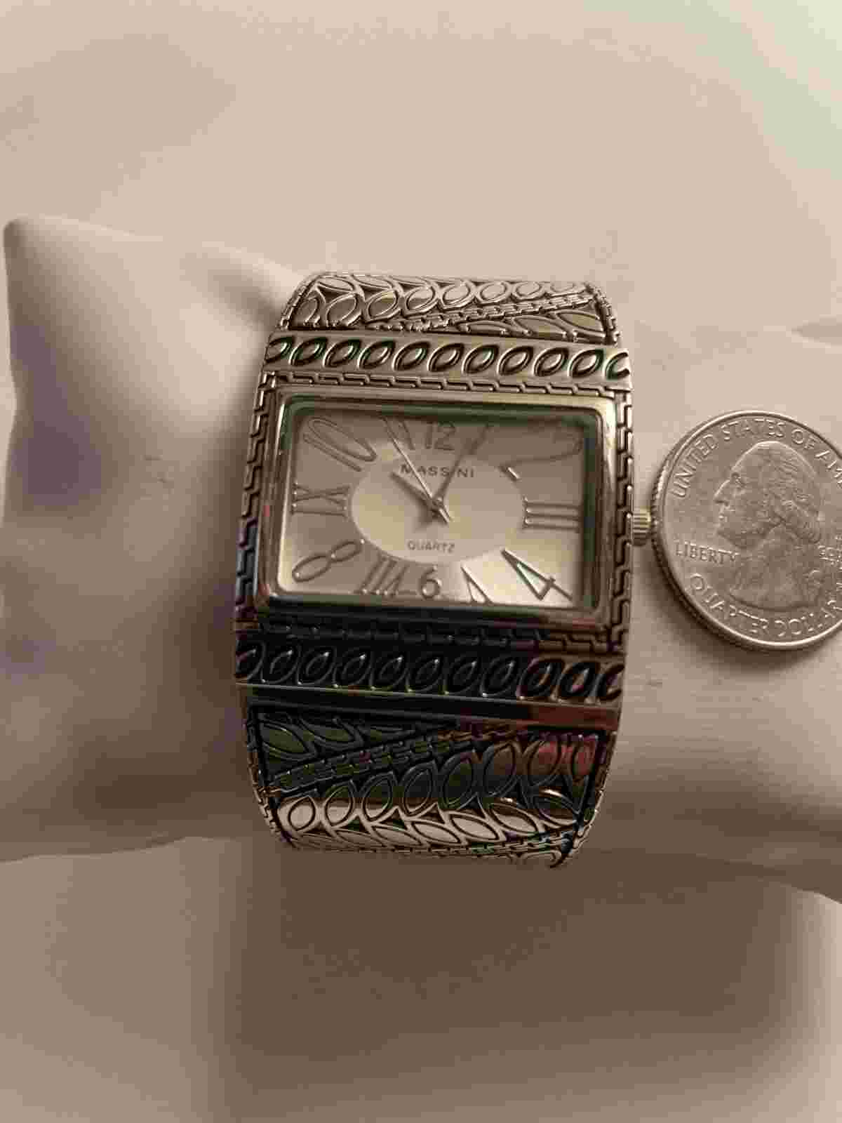 Massini Silvertone Wide Cuff Watch Pretty Design Fit 7"-7-3/4" Wrist Preowned