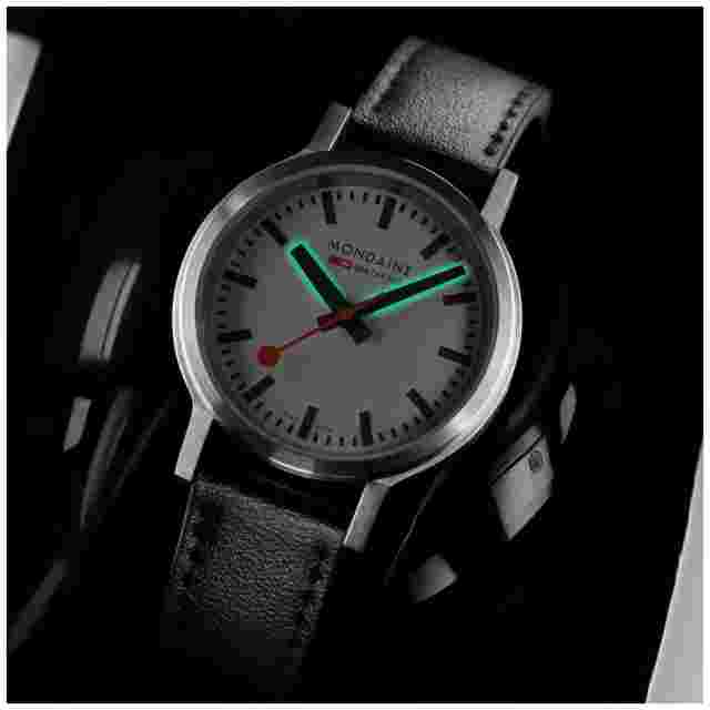 Mondaine MST.3401B.LBV.SET Watch stop2go Sapphire Glass, 1 11/32in With Spare