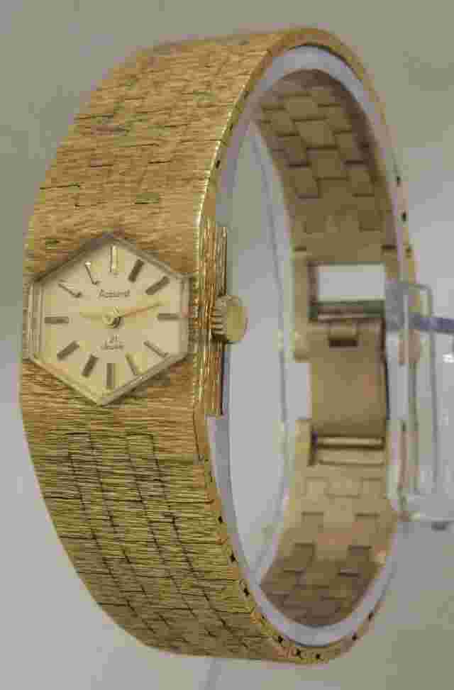 Vtg 1960s Accurist 21 Jewels Yellow Gold Plated Mechanical Ladies Bracelet Watch