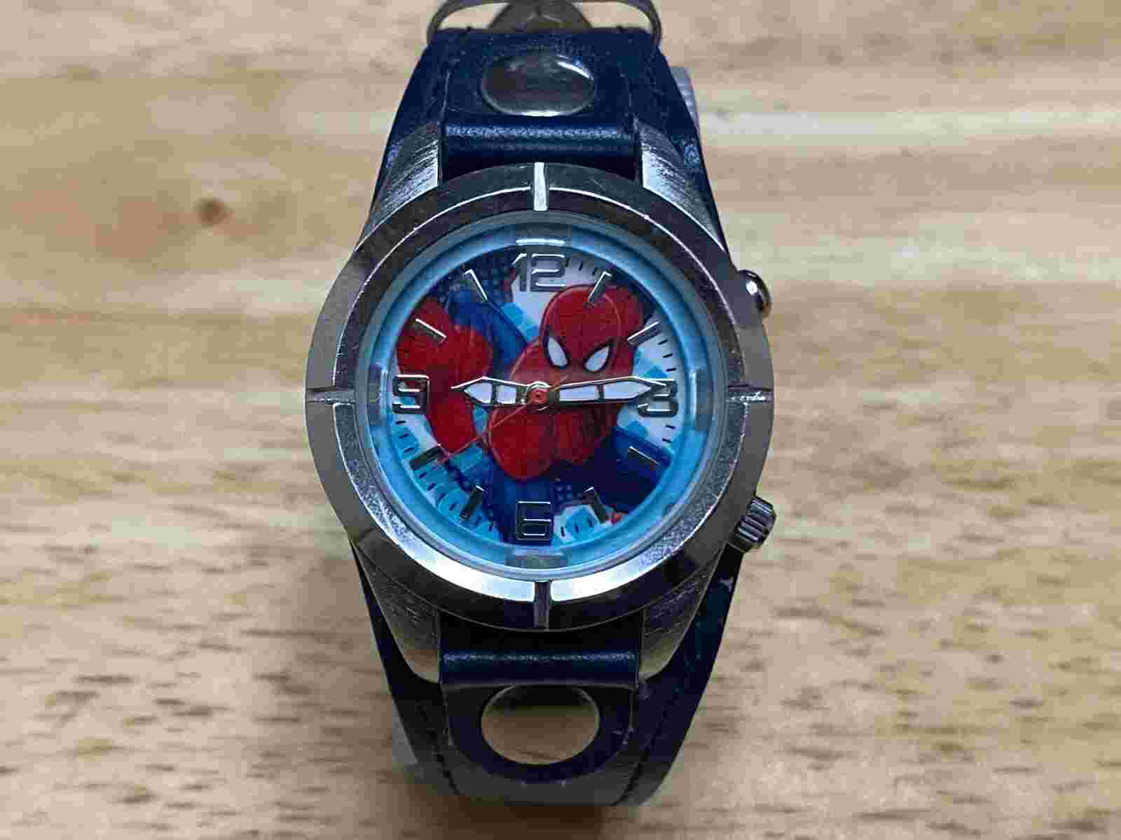 Marvel Spider-man Lady Bund Band Silver LED Light Analog Quartz Watch~New Batter