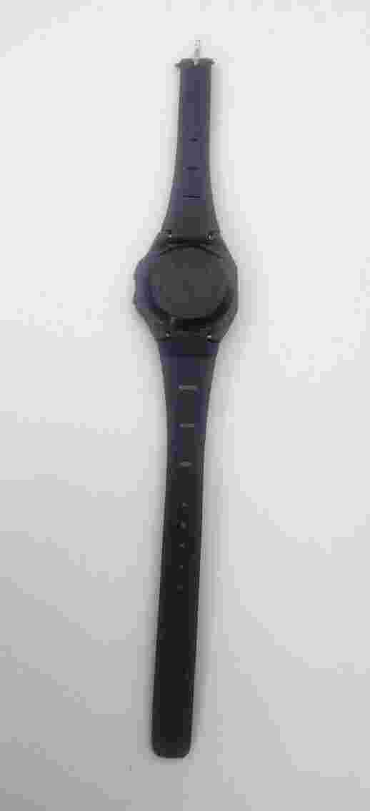 Vintage Advance Digital Wristwatch with Water Resistance and Quartz Movement