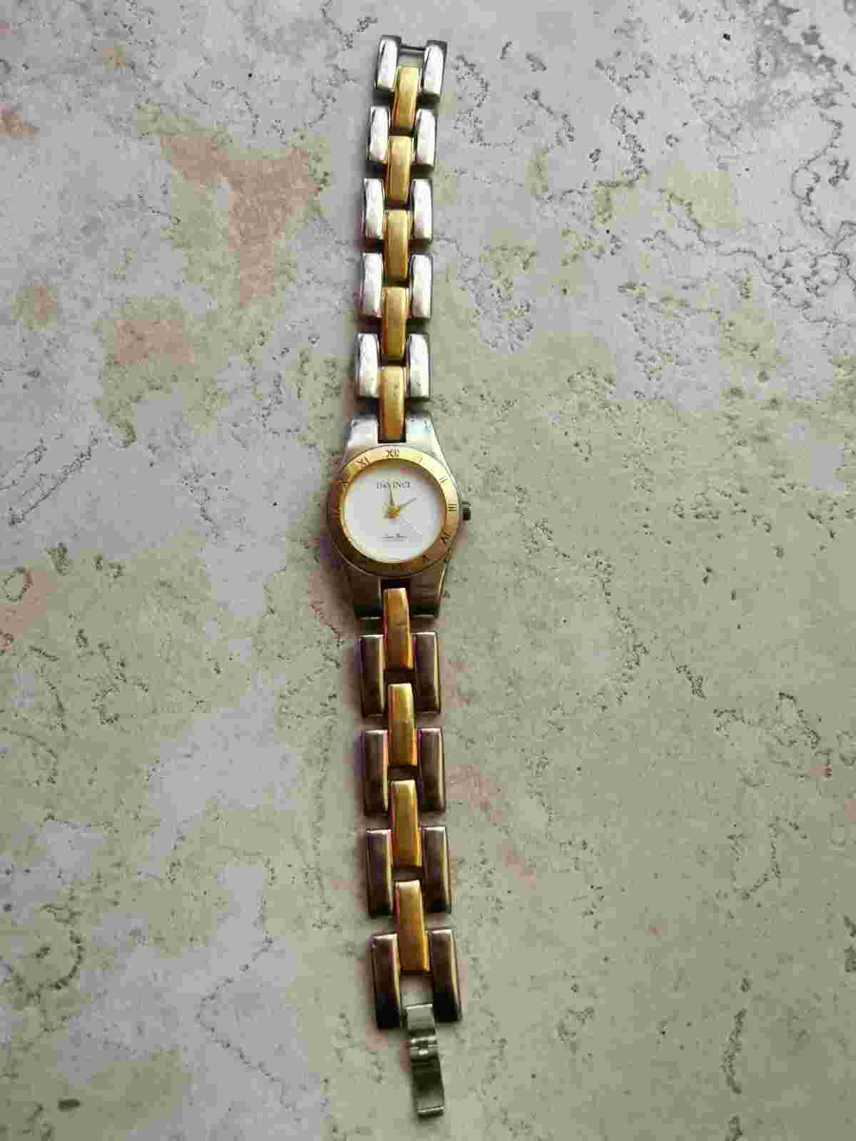 DaVinci Women Watch Untested *Need Battery*