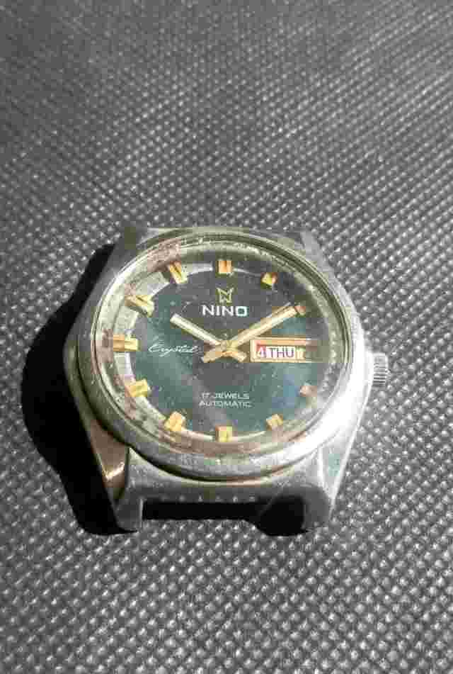 Vintage Nino  Crystal Automatic Day Date 17 Jewels Wrist Watch.