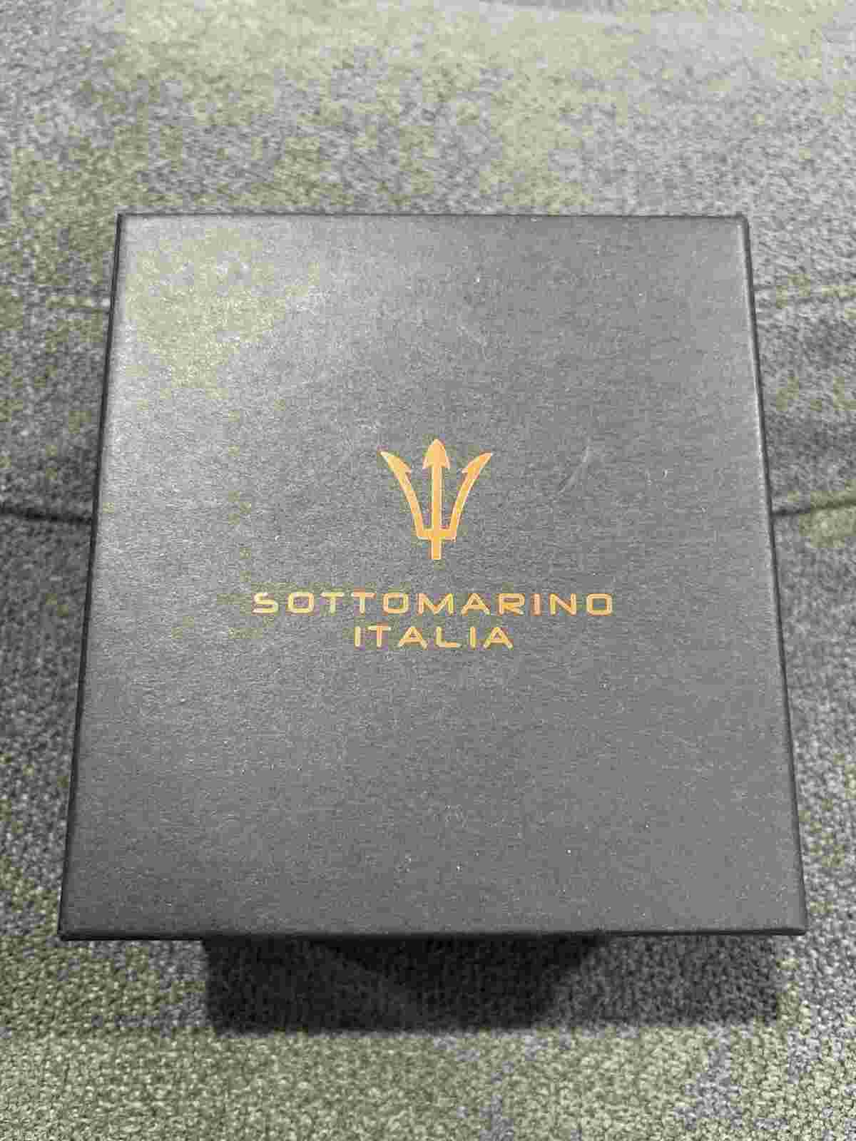 Sottomarino Italia Ceramico SM-90003A Sapphire Crystal Unisex Chronograph Watch