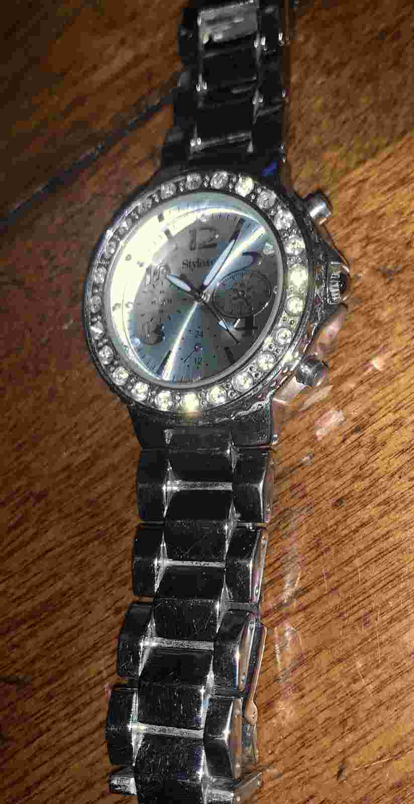 Vintage Ladies Style & Co Quartz Watch SC 1153 Silver Clear Crystals Bezel