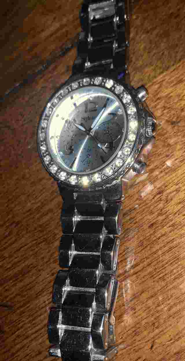 Vintage Ladies Style & Co Quartz Watch SC 1153 Silver Clear Crystals Bezel