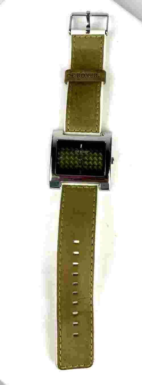 Joe Boxer Quartz Ladies Watch with a Leather Band - New Battery - Running