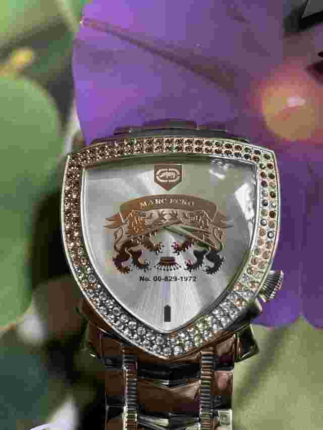 Vintage Marc Ecko Heavy Triangle Crystal Crest Watch E12501G1 Working 6.7”