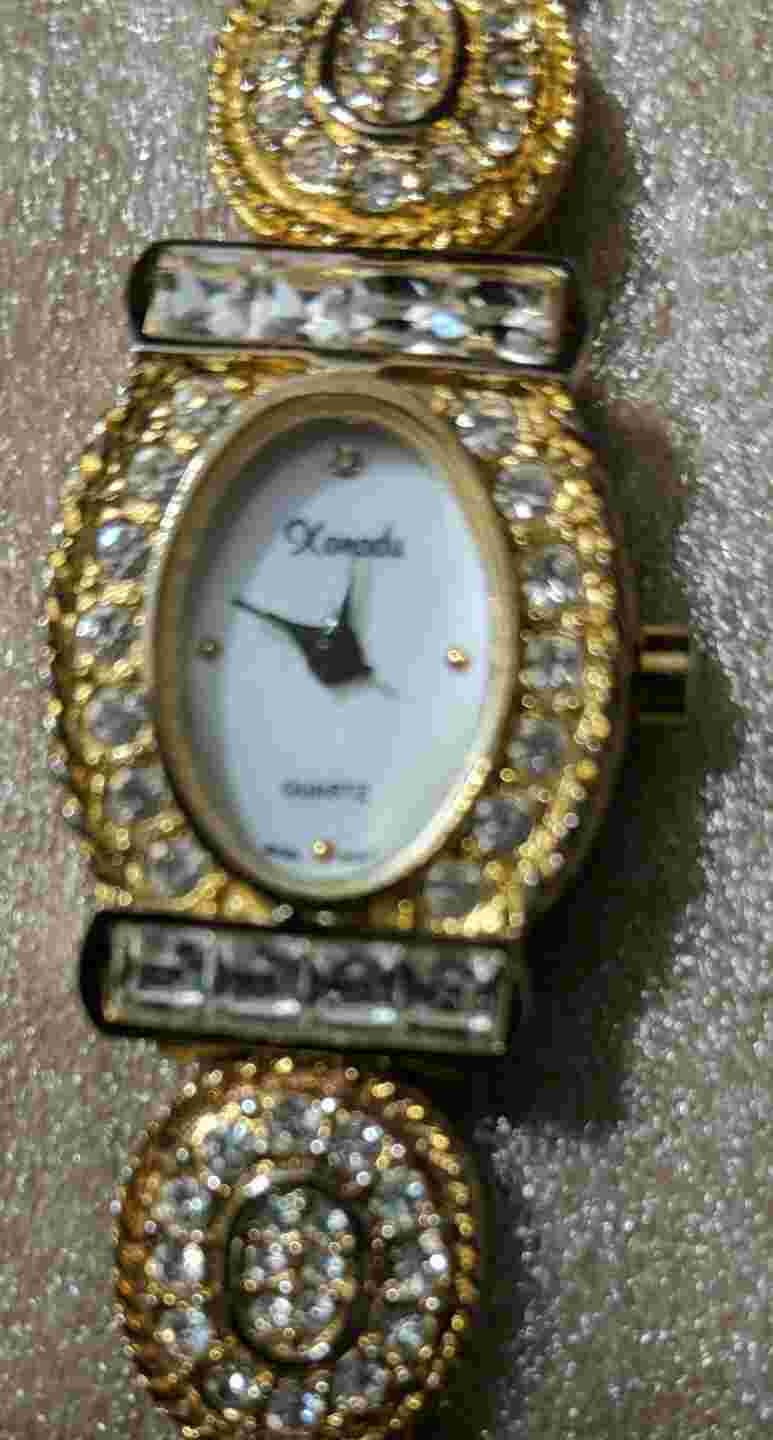 Xanadu Ladies Bracelet Watch. Quartz, with crystals.   Beautiful, new battery.
