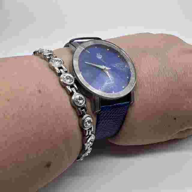 "XI New" Watch, Shiny Blue Buckle Band, new battery!!