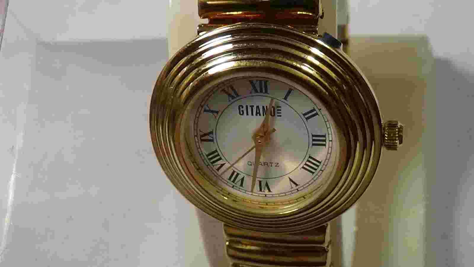 Vintage ladies gold toned Gitano watch in the original box unworn cond.