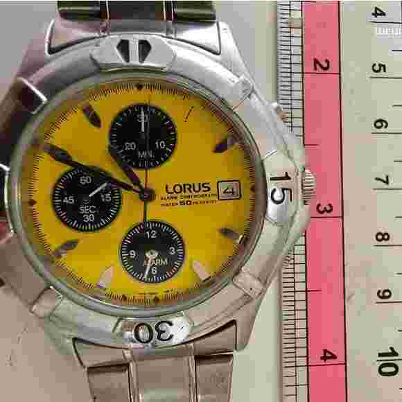 Lorus Chronograph Yellow Face Panda RARE 1990s Men's Watch Japan