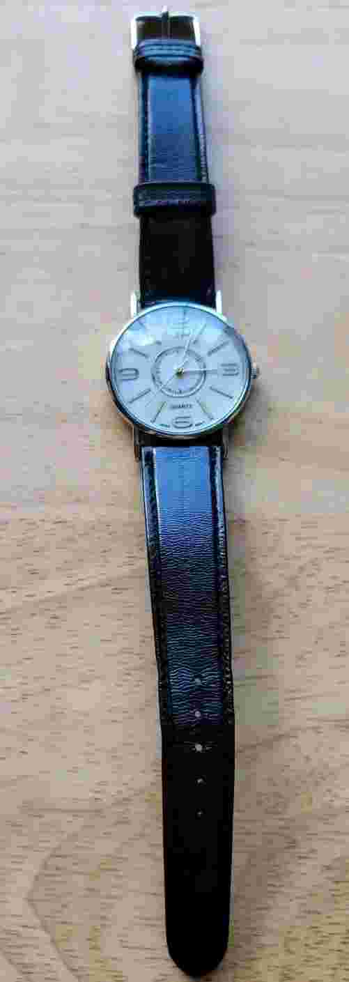 DRASTIC REDUCTION -LADIES WATCH-Lee Sands - Analog Watch - Black-Eel Skin