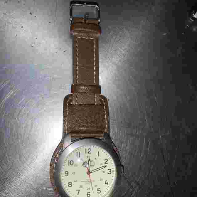 Vintage Men's Bass Pro Shops Watch w/ Leather Band EXCELLENT CONDITION