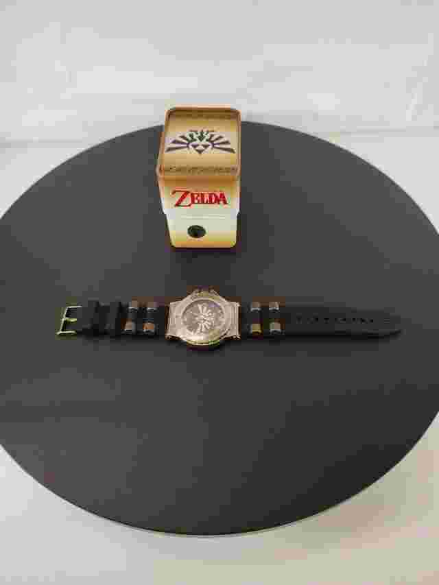 The Legend of Zelda Hyrule Analog Watch Brown