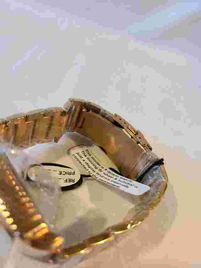 Le Chateau Watch (cc)