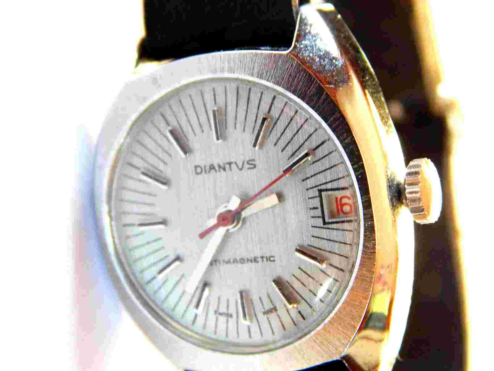 Vintage Swiss Made Diantus Black Leather Band Wristwatch Antimagnetic