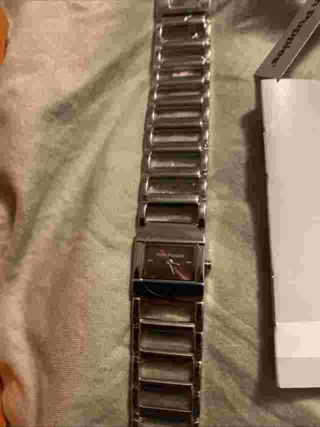 New in Box Hush Puppies Quartz Ladies Water Resistant Watch MSRP $155.