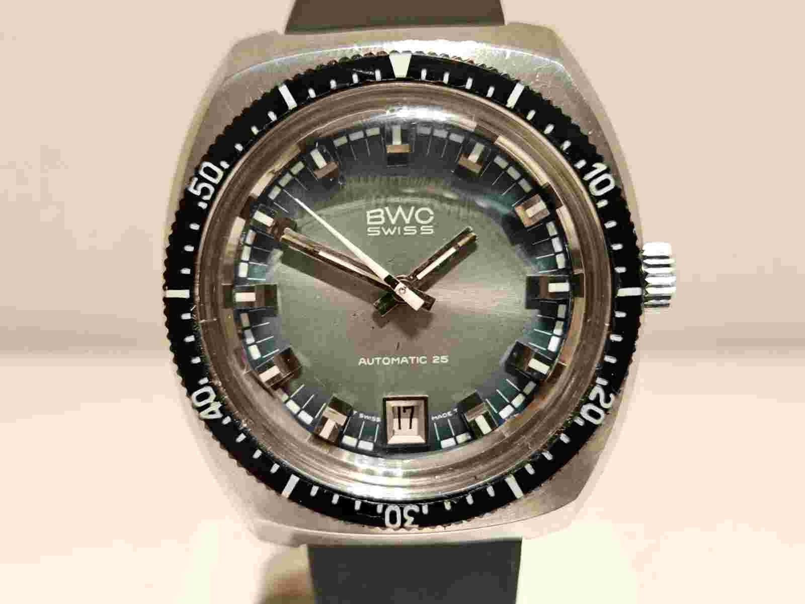 VINTAGE RARE COLLECTIBLE DIVER STYLE MEN'S SWISS AUTOMATIC WATCH "BWC" 25 J