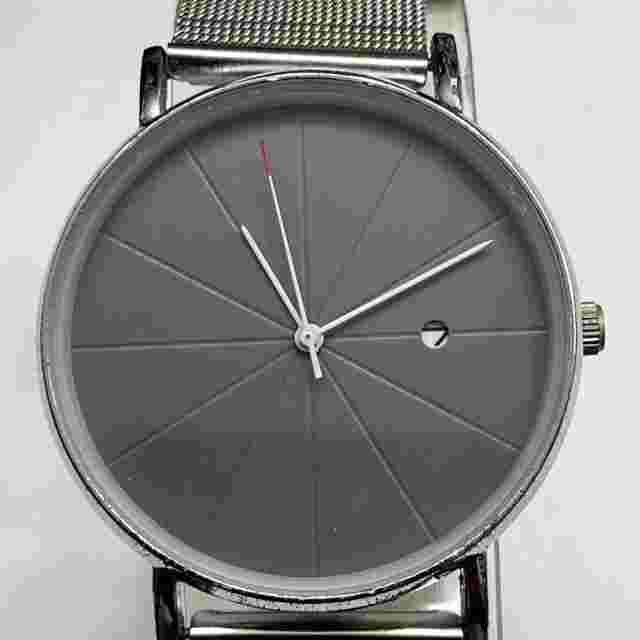 Unisex YOLAKO Watch, Mesh Band, SILVER Dial w/date, New Battery