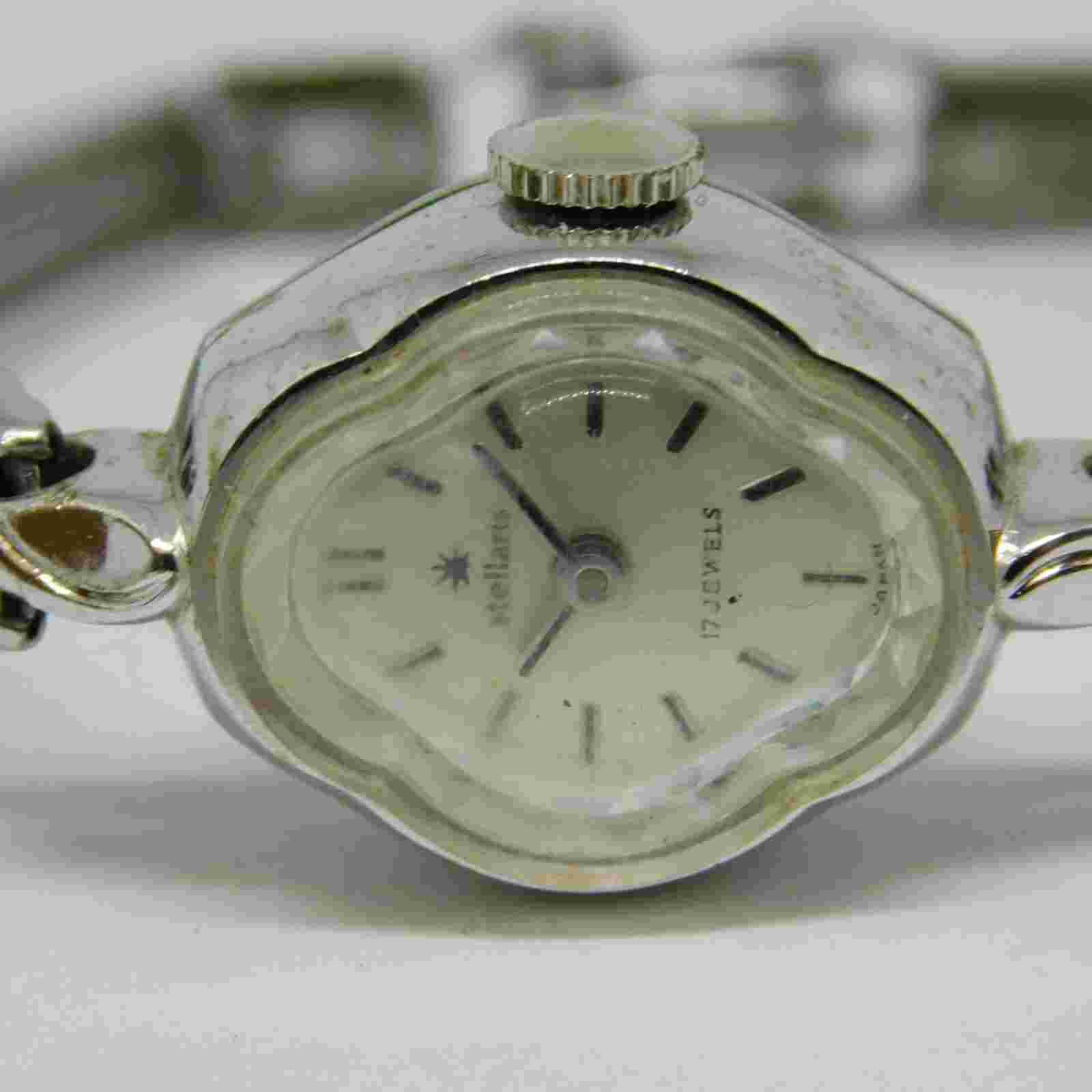 Vintage Stellaris 17 Jewels Silver Tone Wind-up Analog Women's Watch Sz. 5 1/2"