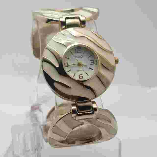 Studio Women's Quartz Watch Silver Dial Stainless Steel Band....NEW BATTERY