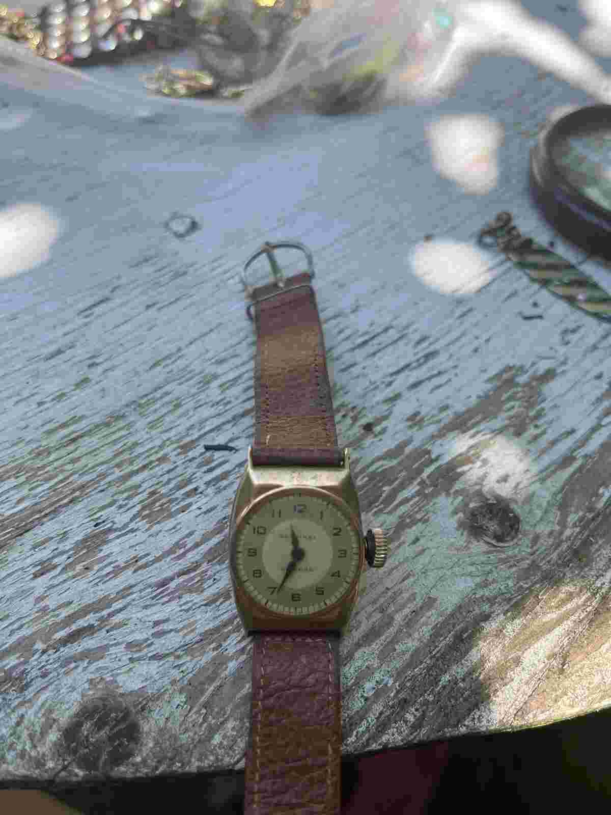 SENTINEL VINTAGE WATCH DIAMOND, for parts