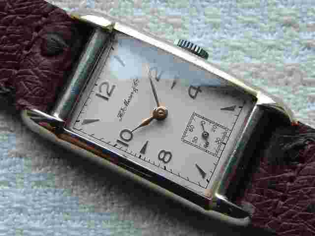 VINTAGE MEN'S WWII era H. MOSER & Cie RECTANGLE WRIST WATCH GOOD CONDITION