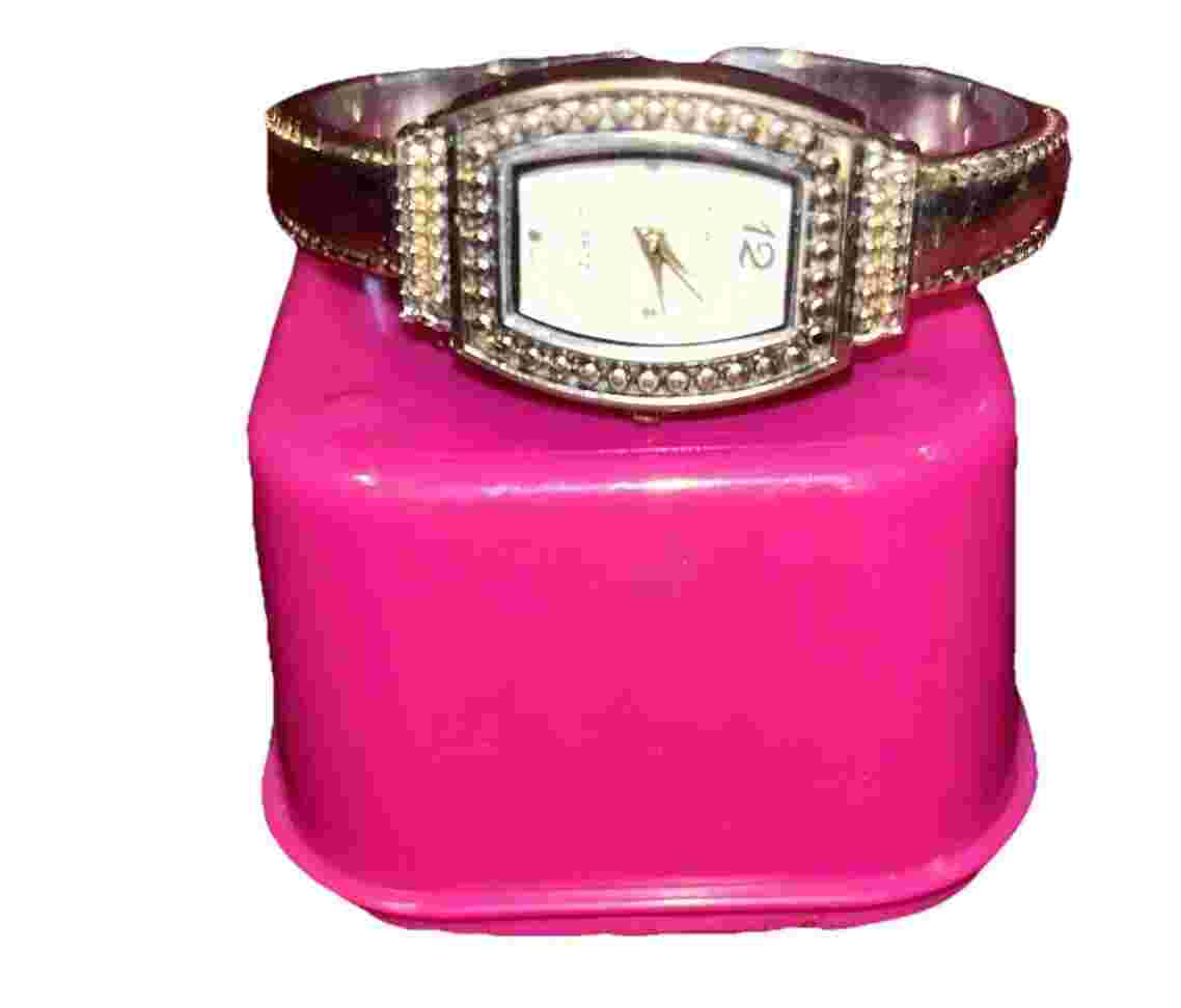 Vintage Kim Rogers Quartz Ladies Watch (needs Battery)