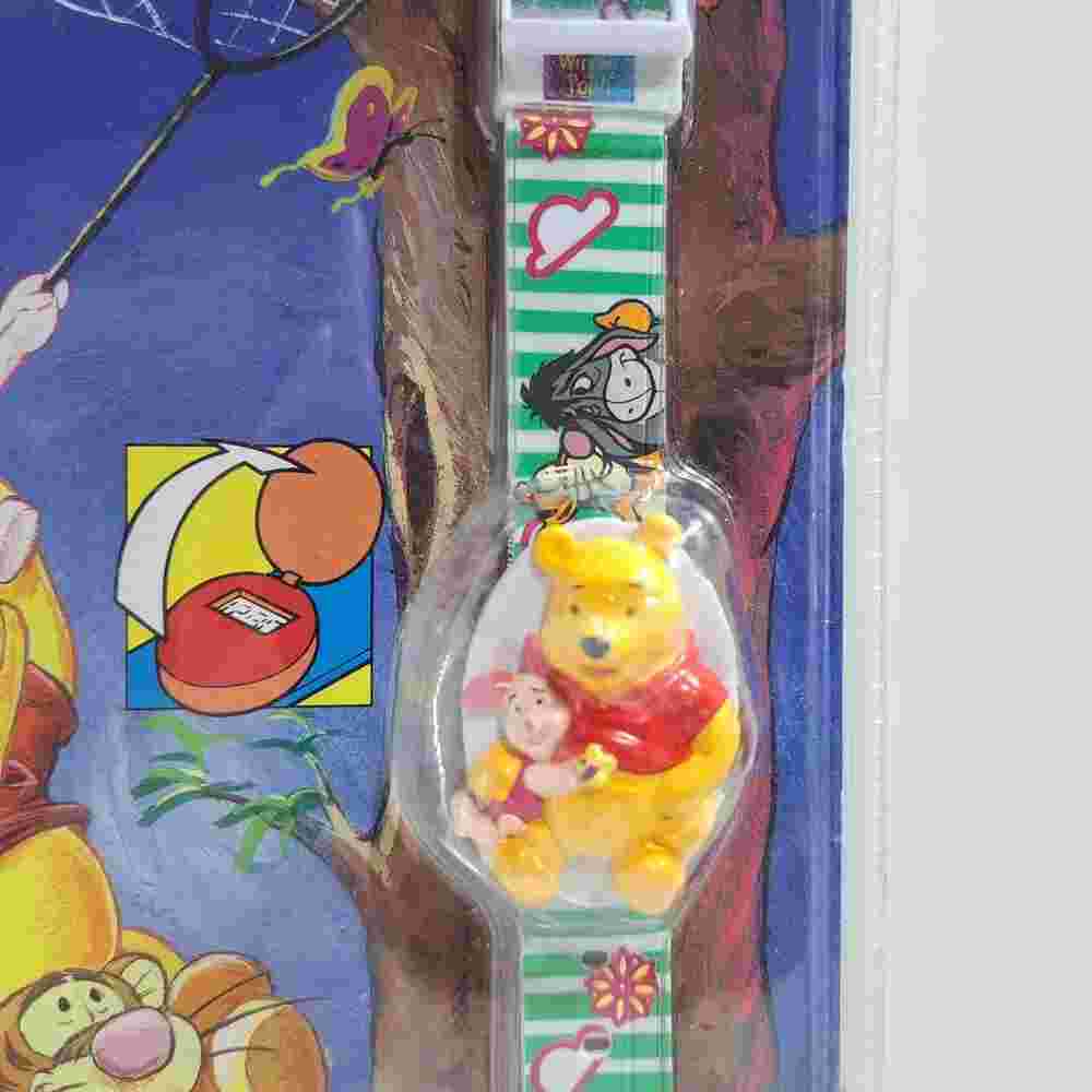 VINTAGE ZEON QUARTZ DIGITAL WATCH WINNIE THE POOH BRAND NEW