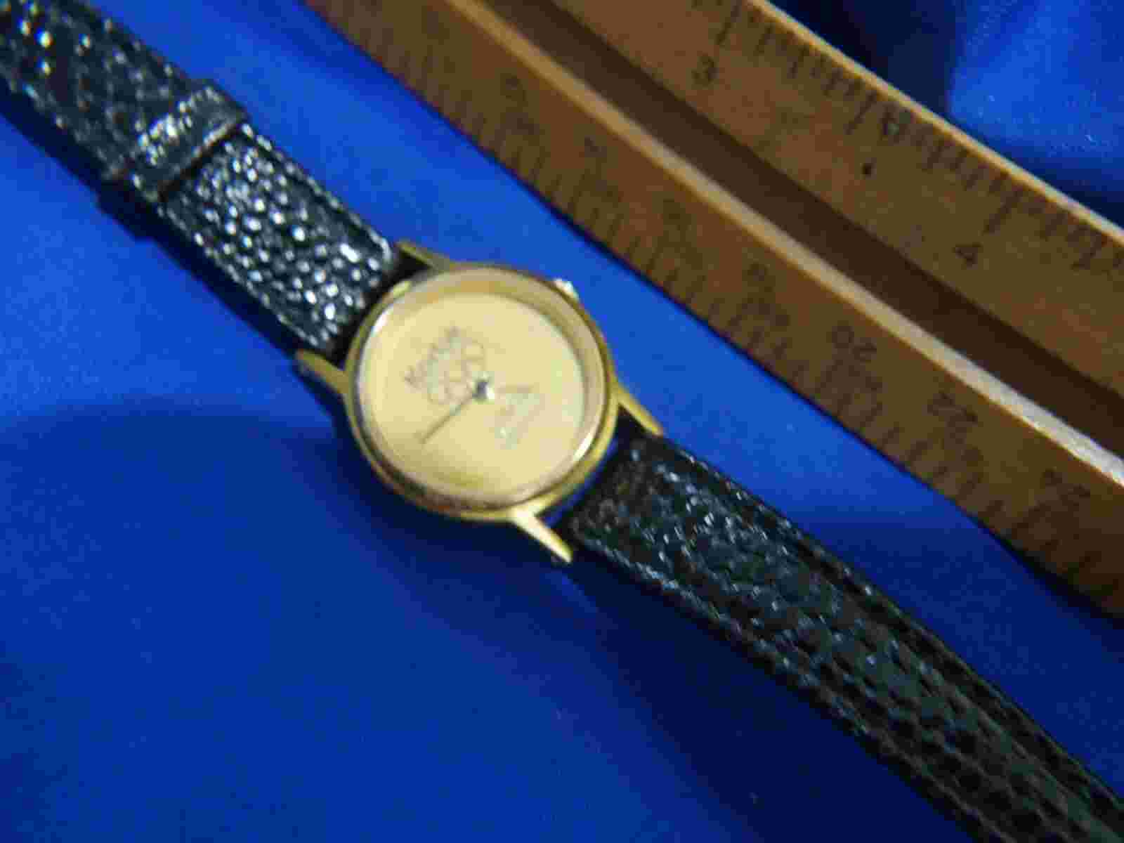 KODAK OFFICIAL SPONSOR 36 USC 380 LEATHER BLACK BAND GOLDTONE watch new batt A14