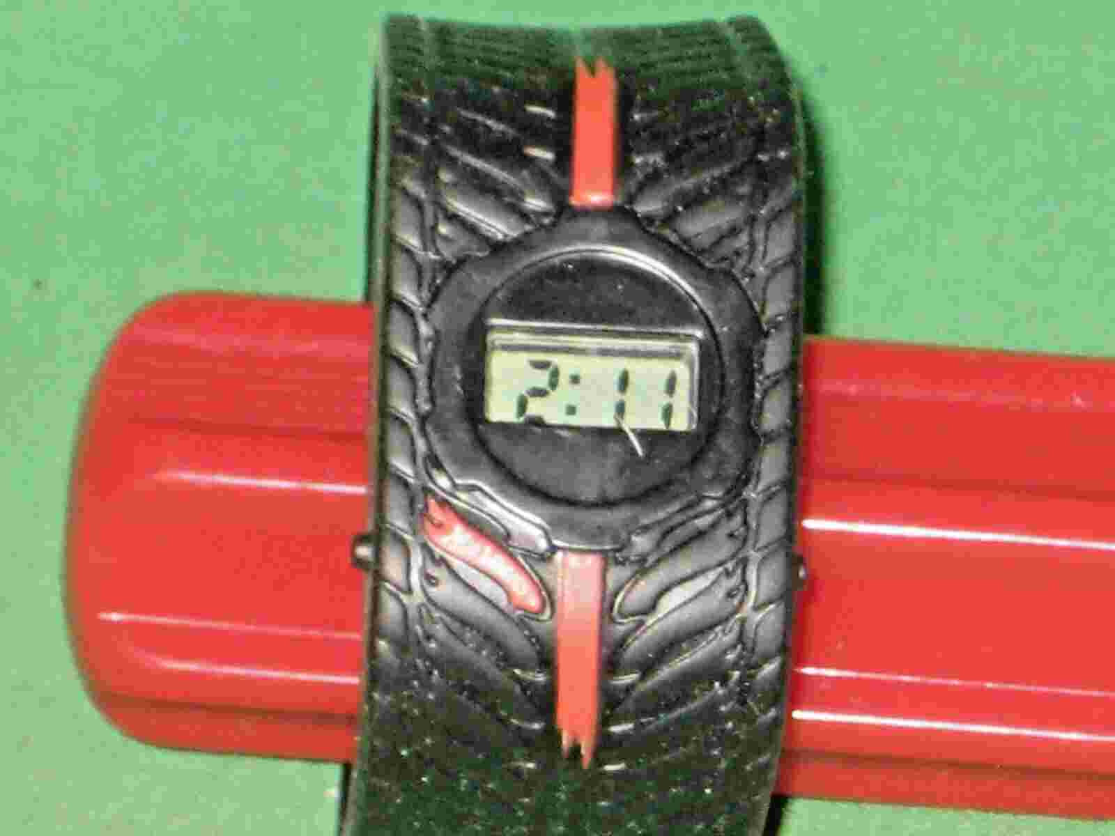 *HOT WHEELS KIDS' WRISTWATCH, WATCH - BLACK RUBBER "TIRE TREAD" BAND