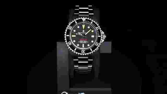 Steinhart Ocean One Vintage Red Swiss Automatic Men's Diver Watch 103-0657