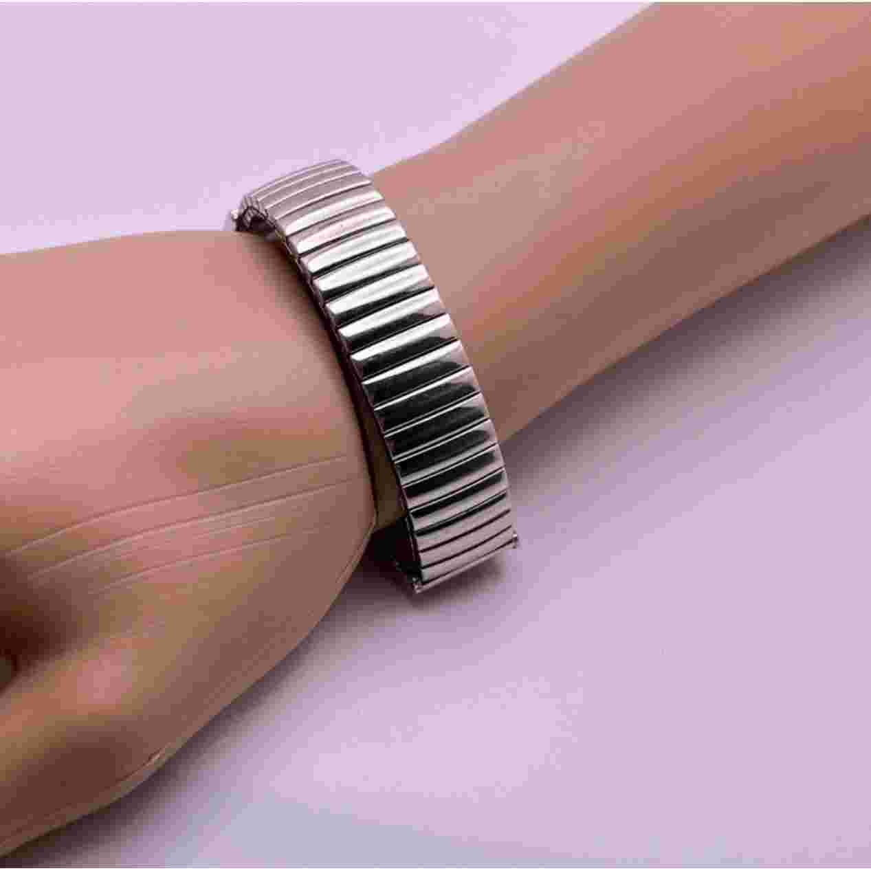 Vintage Le Baron Womens Watch Tribal Design Silver Tone Stretch Band Retro 80s