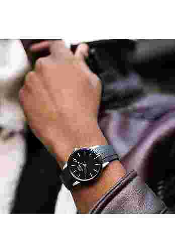 Daniel Wellington DW Watch Men's Iconic Motion Silver 44mm DW00100612 Black