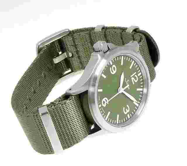Sinn 556.green Automatic Olive Green Japan Limited 150 Stainless Nylon Band
