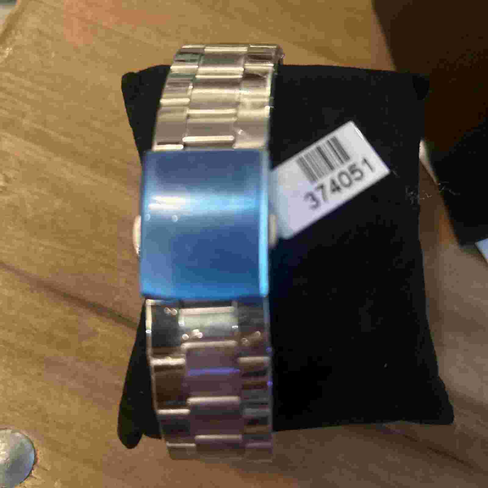 FNGEEN Stainless Steel Men’s Watch Lots Of Nice Features (beautiful Shine