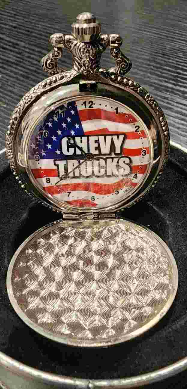*VINTAGE* Chevrolet Pocket Watch With Collector Tin NEW