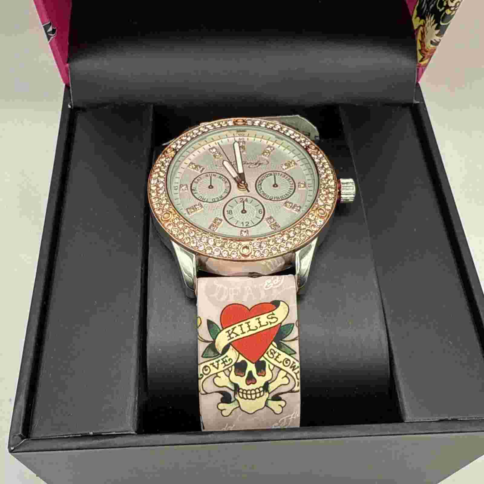 Ed Hardy Ladies Watch Bezel  Love Kills Slowly Silicone Band Pink Band New