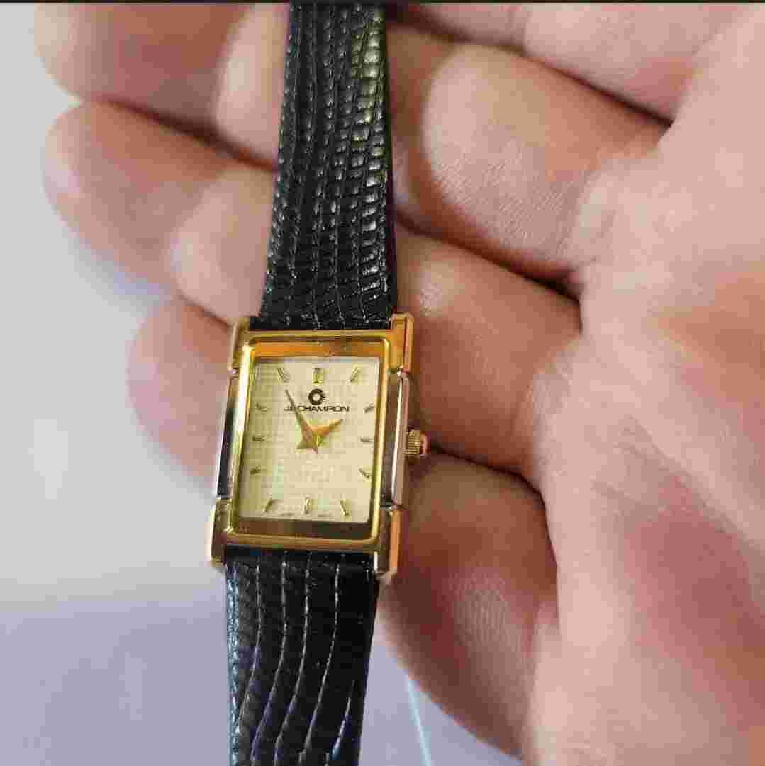 New Old Stock - J.B Champion New York 18mm Silver & Gold Watch With Lizard Band