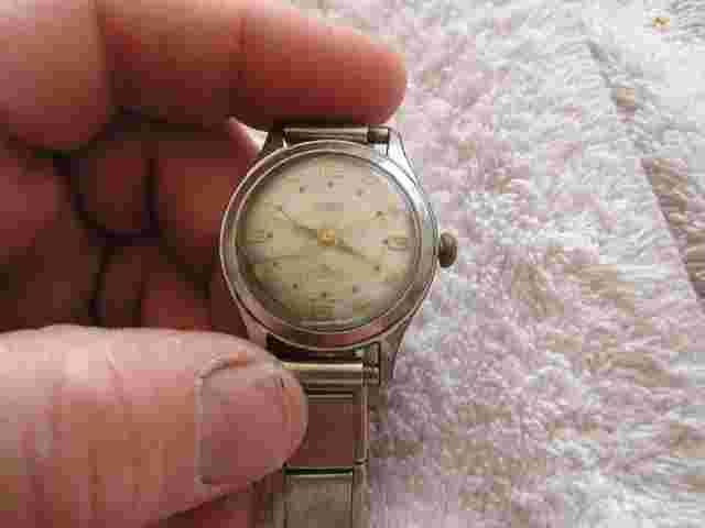 Vintage Accro Incabloc Watch 17 Jewels