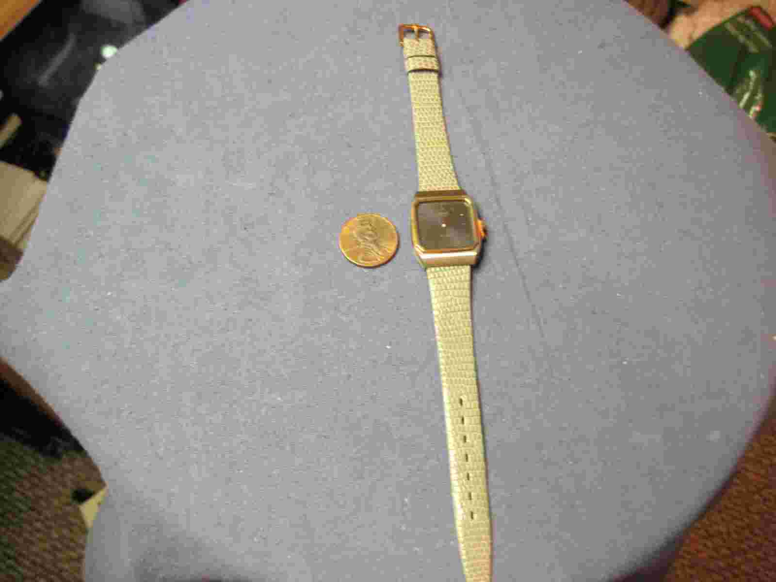 #602  ladys gold plate & stainless steel LASSALE quartz watch