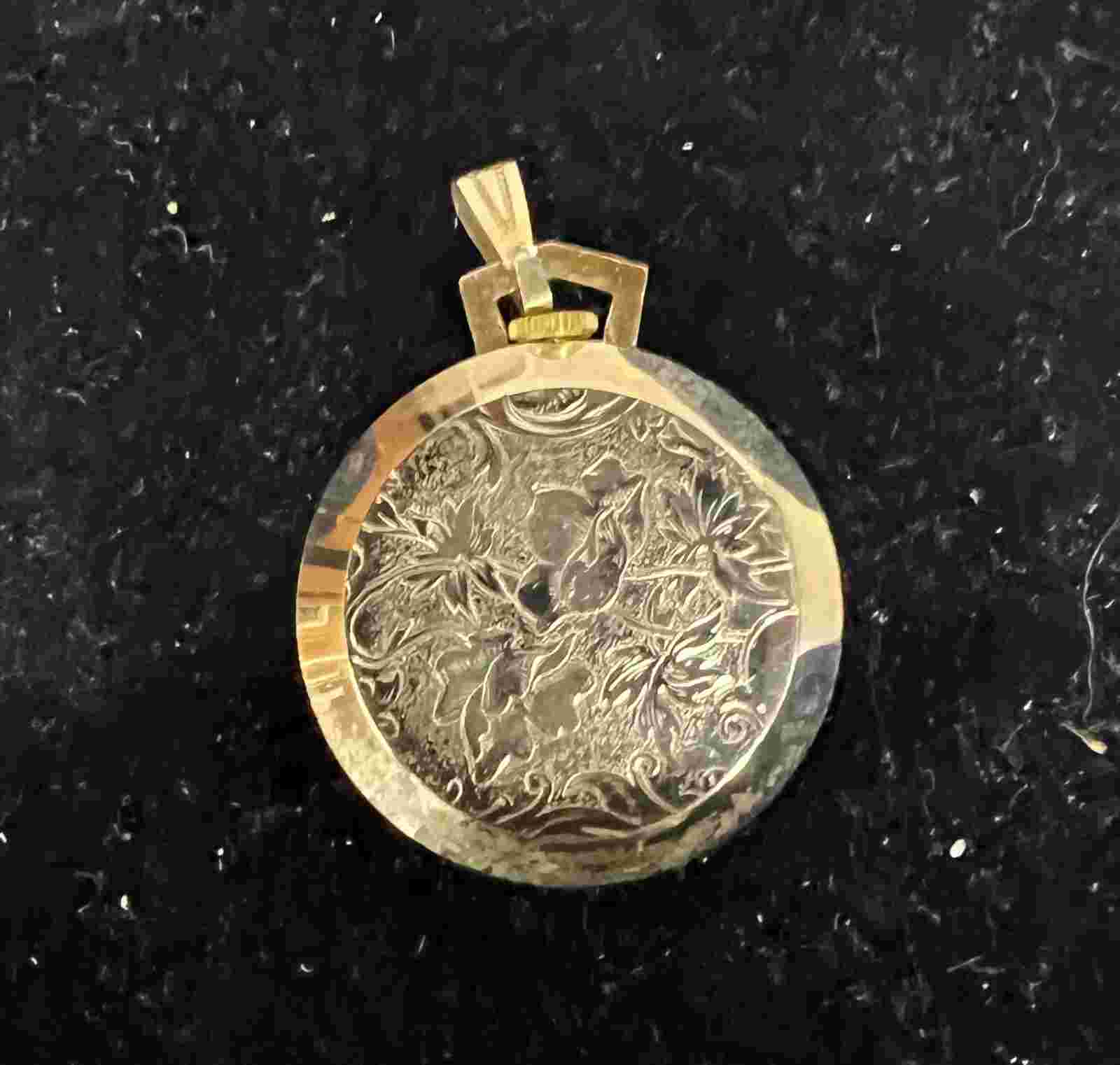 VINTAGE TRIUMPH NECKLACE WATCH PENDENT SWISS MADE NOT WORKING PARTS OR REPAIR