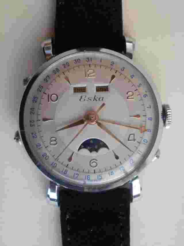 ESKA Triple Date new old stock moonphase Valjoux cal.90 vintage 1940 wrist watch