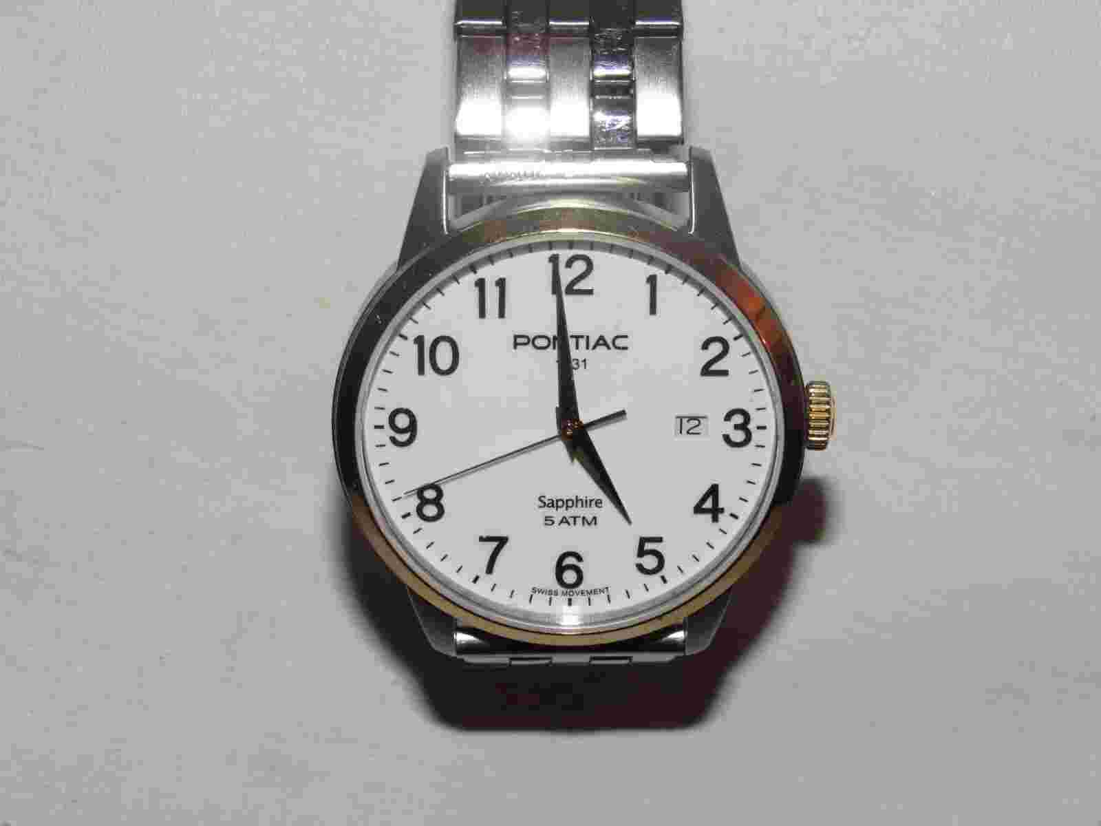 10J1 Man Watch Waterproof 50 M Pontiac 1931 Movement Swiss Dial Bicolour