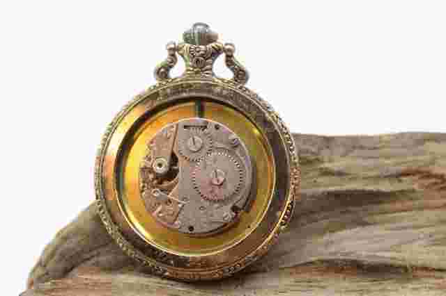 HENRY V POCKET WATCH 46.6mm WIDE 1j DOES NOT RUN WHEN WOUND FOR REPAIR (OJ3)