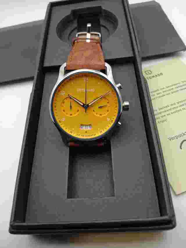 DETOMASO Sorpasso Chronograph Giallo Watch Italian Import Yellow Pristine Quartz