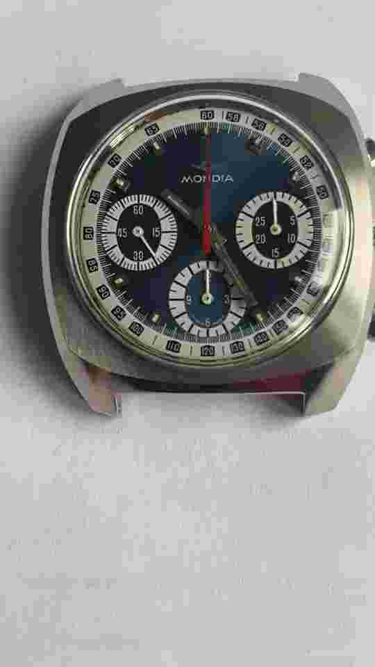 1970! Vintage mondia valjoux 7736!  3 register wind up chronograph!Case lapped!